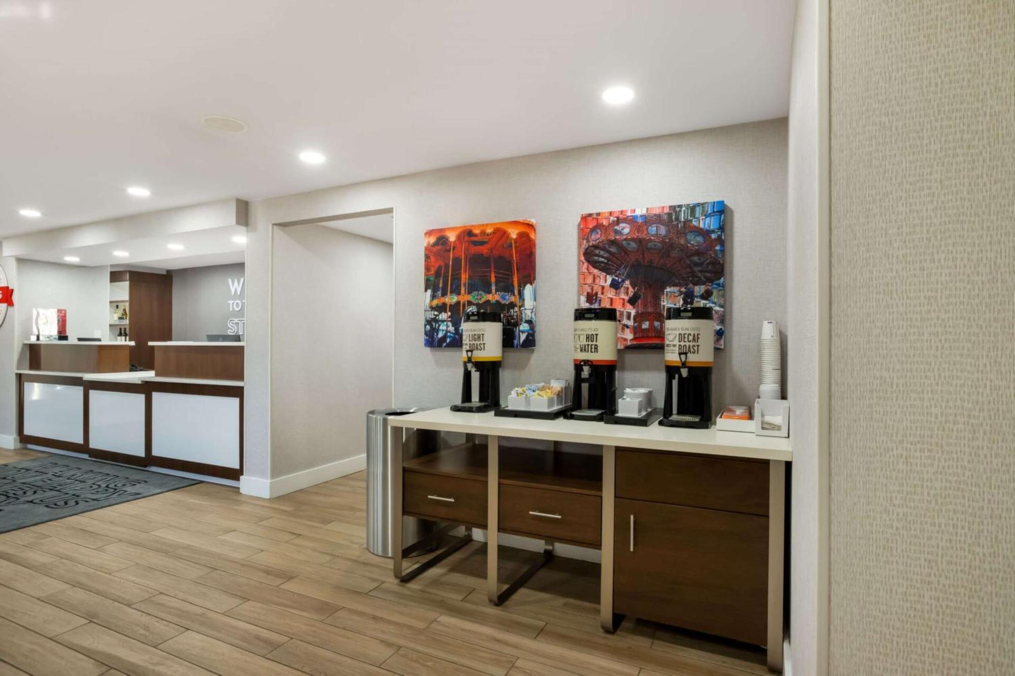 Hampton Inn Philadelphia/Willow Grove Buitenkant foto